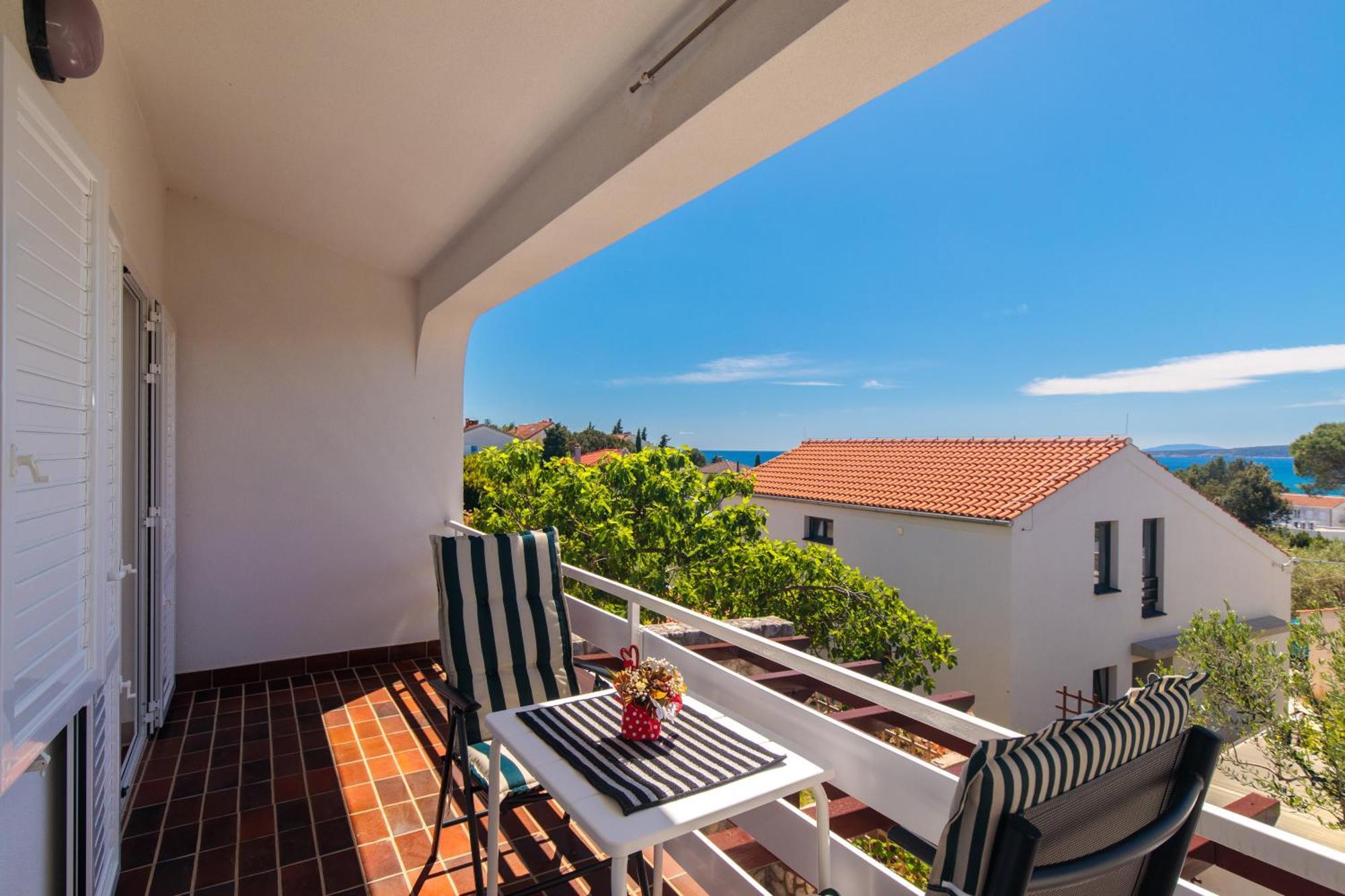 Apartment Tonka *Balcony & Partial Seaview! Krk Town Kültér fotó